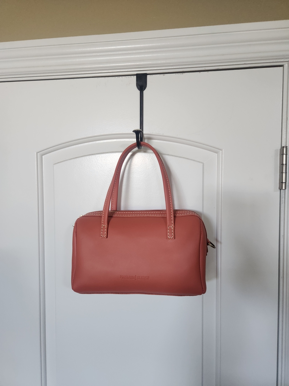 Portland Leather Large Sloan Doctor Bag, Coral
